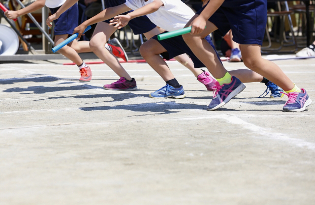 雨の日　テント 運動会　設営 おすすめ　簡単　ワンタッチ　スポーツ　タープテント