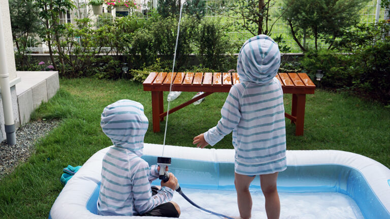 庭用タープテントはBBQ・プールの日除けに！出しっぱなしNGの理由とは？